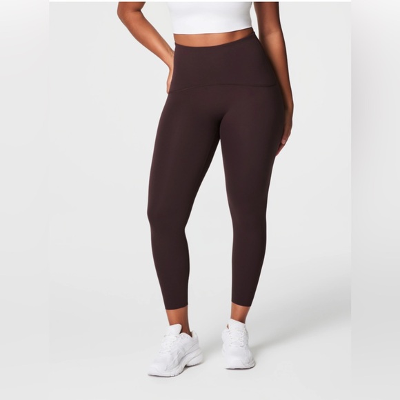 SPANX Pants - SPANX Plum Color 7/8 Leggings with zipper detail